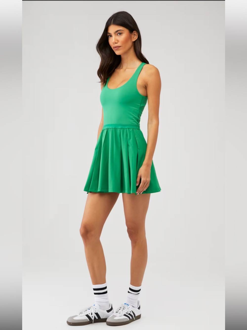 Beyond Yoga Women's Score Pleated Tennis Dress in Home Court Green Size XS - Picture 3 of 10